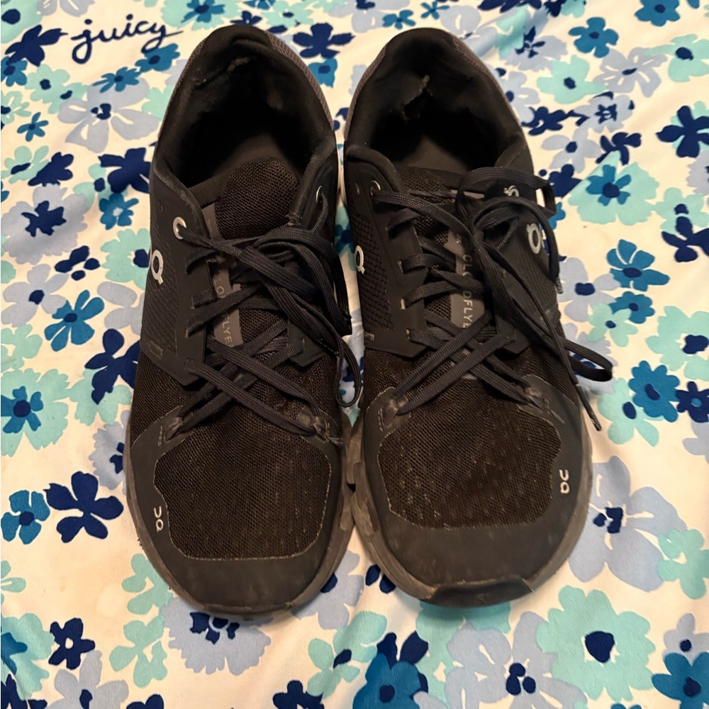 On Running Black Athletic Shoes for Performance